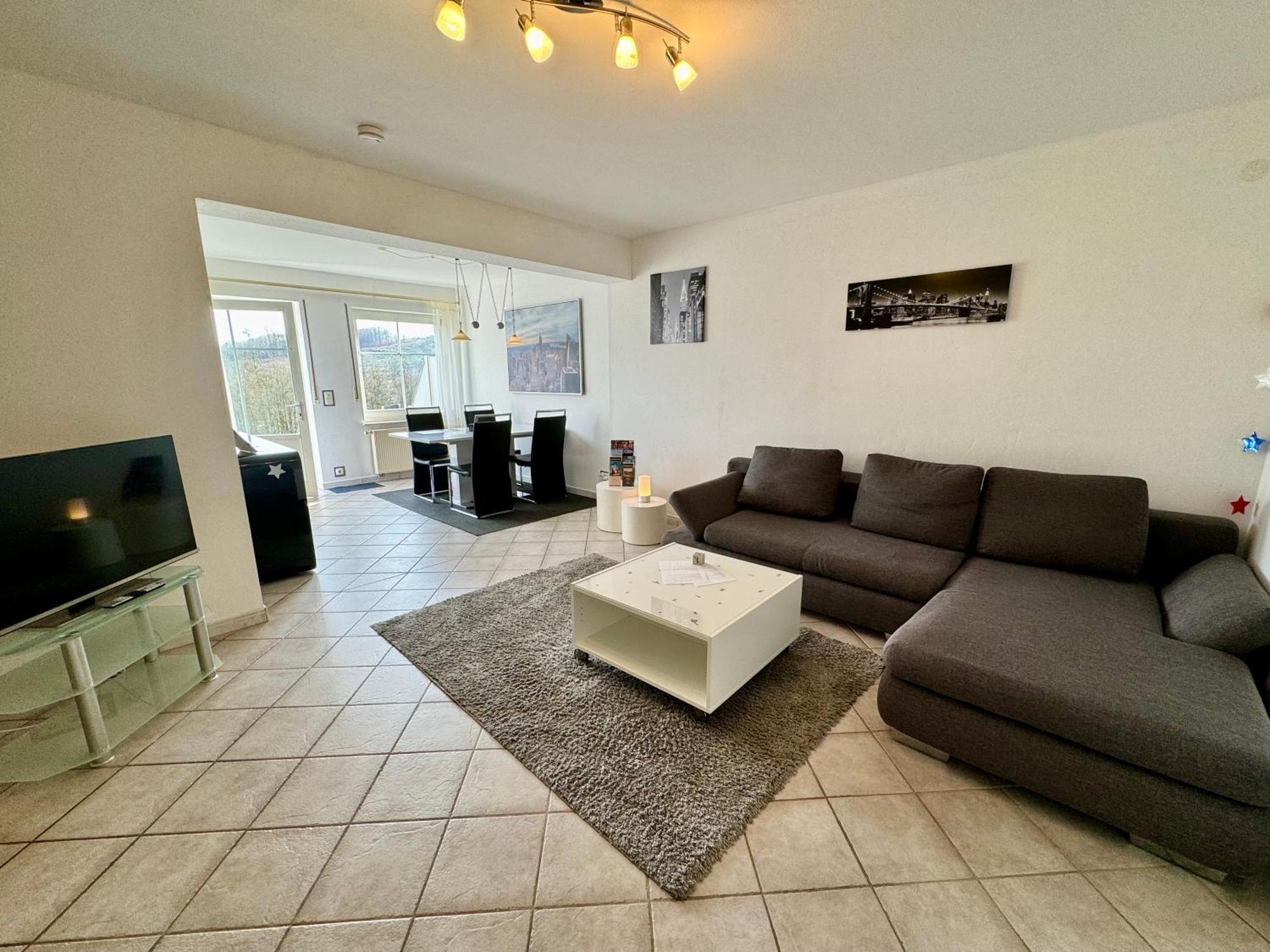 אטנדורן Schnuetgenhof Appartements מראה חיצוני תמונה
